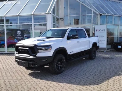 Dodge Ram 1500 Rebel 5,7 V8 HEMI